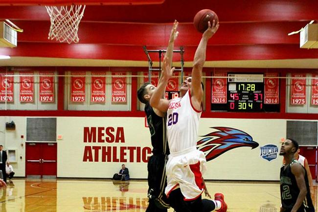 Jordan Pratt scored 18 points and hit 3-4 three-pointers (Photo by Aaron Webster)