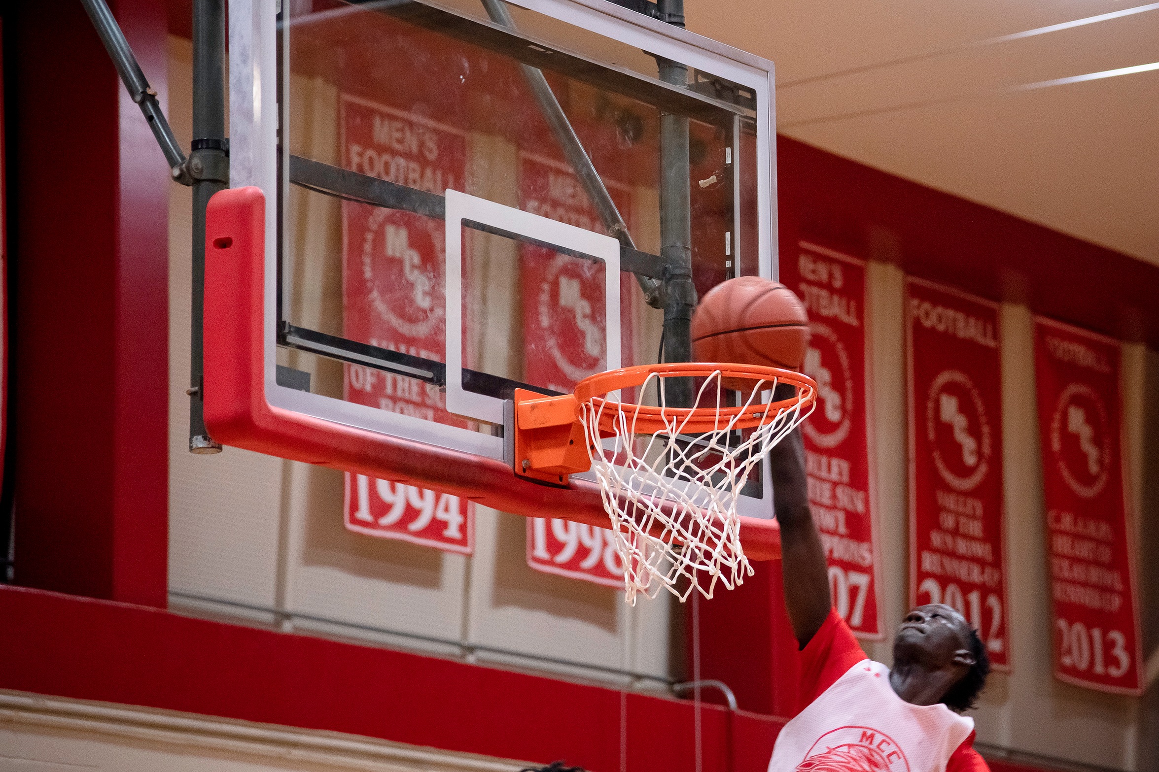 Men's basketball wins season opener over Bella Vista, 94-64.