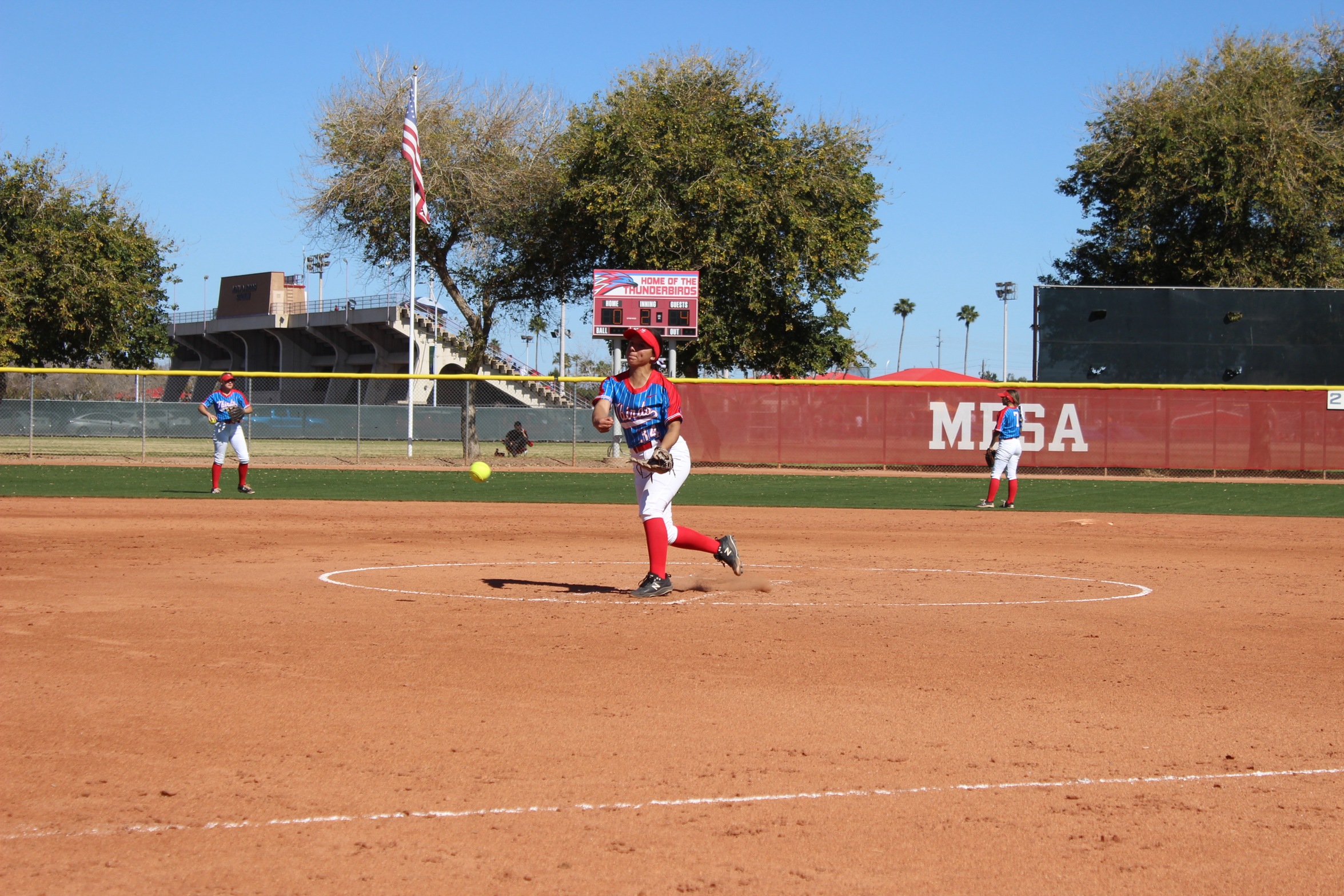 Thunderbirds Earn Split Tuesday At Arizona Western