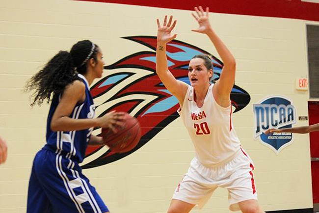 Natalie Stilwell(#20) had a career high in rebounds (17) and points (13) in the blowout win over South Mountain (photo by Samantha Miller)