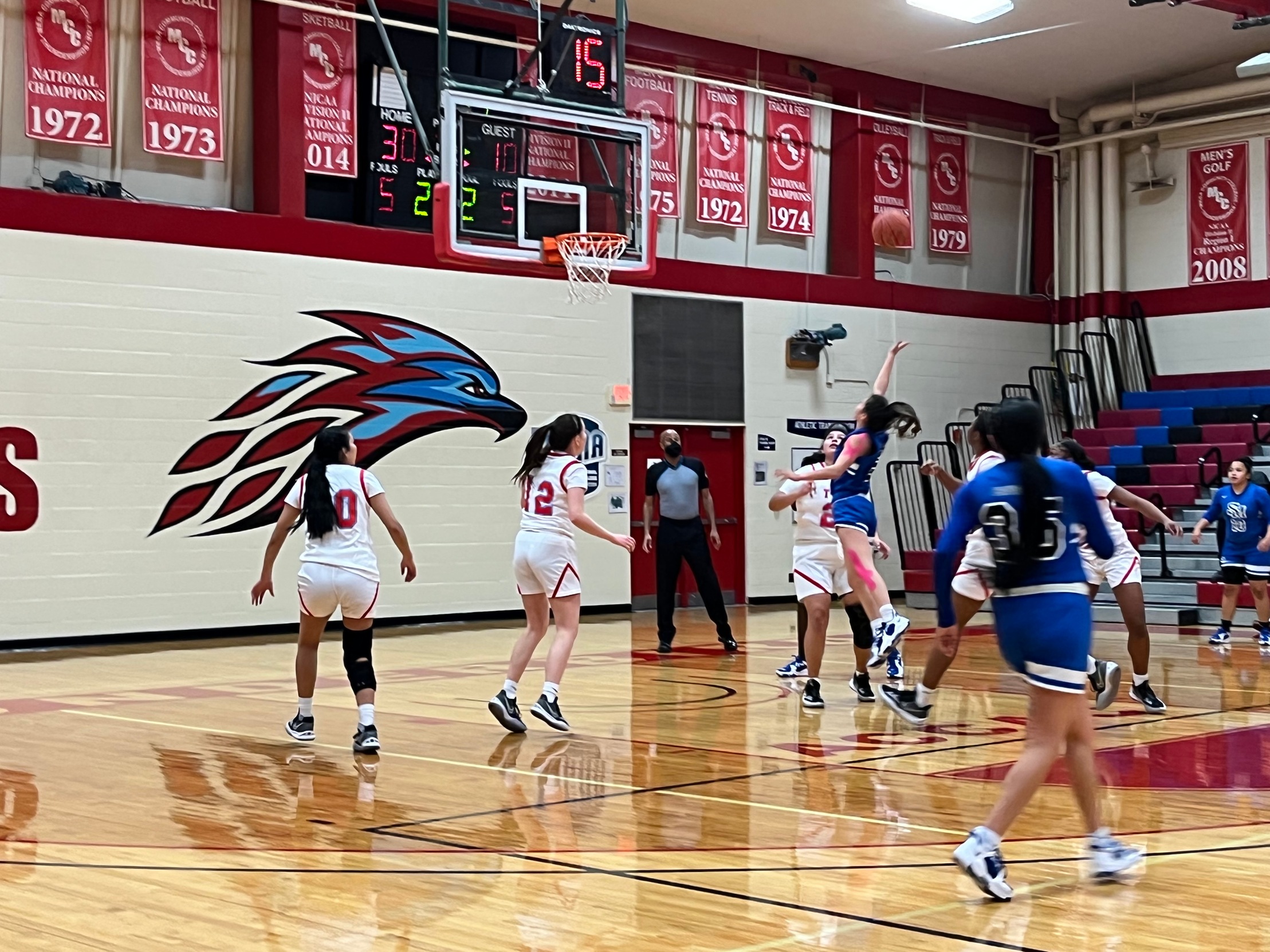(RV) Thunderbirds Cruise To 67-36 Victory Against South Mountain