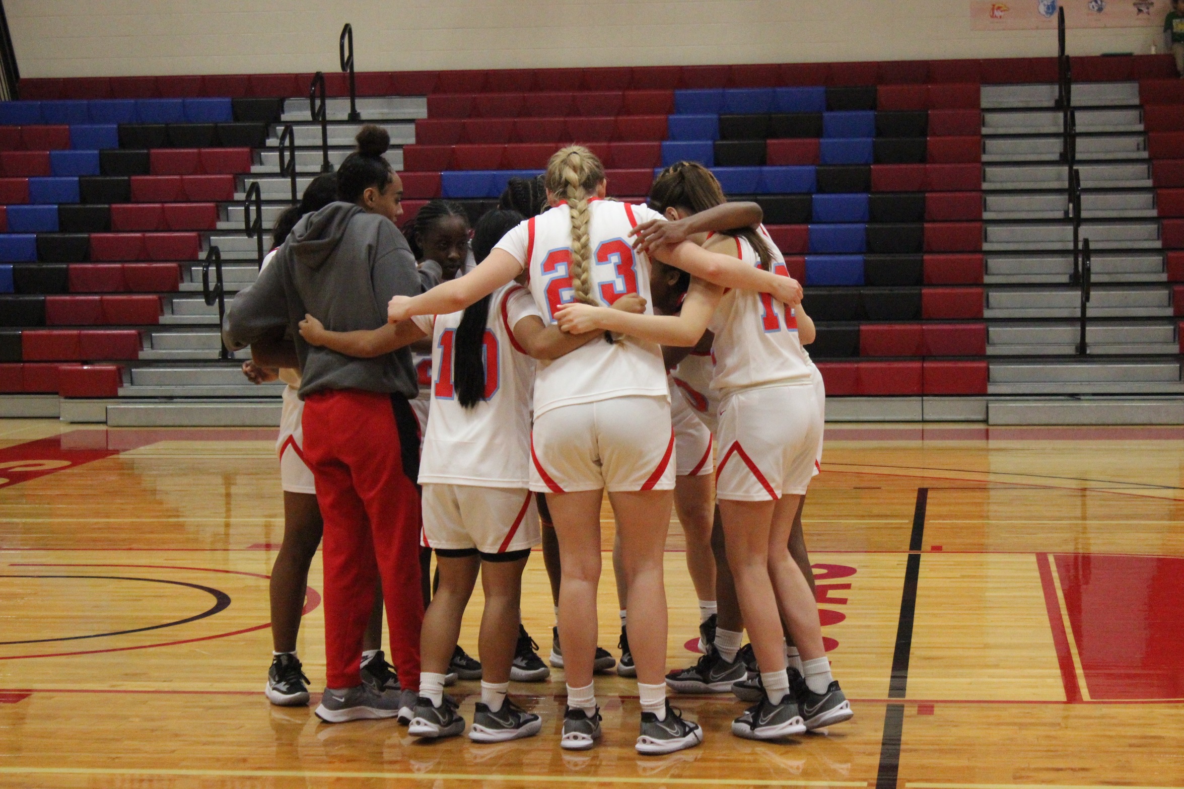 (#15) Gila Monsters Thrash (RV) Thunderbirds 72-49