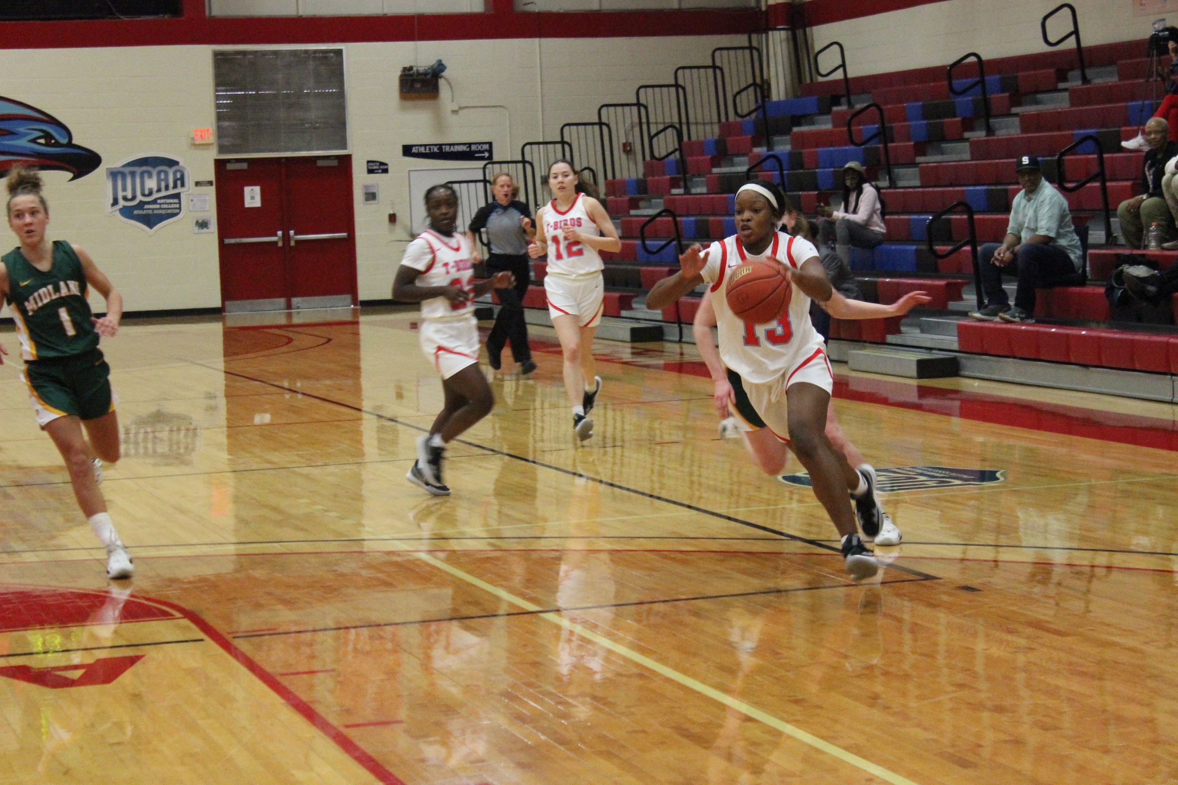 Lady Chaps Upset (RV) Thunderbirds 63-47
