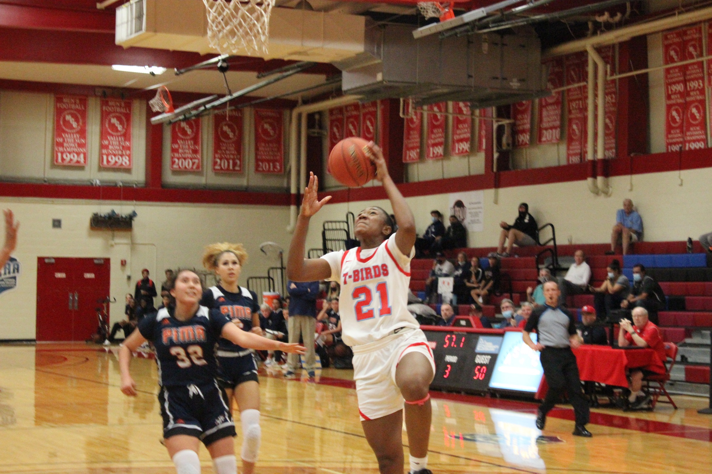 Jasmine Belt layup against Pima