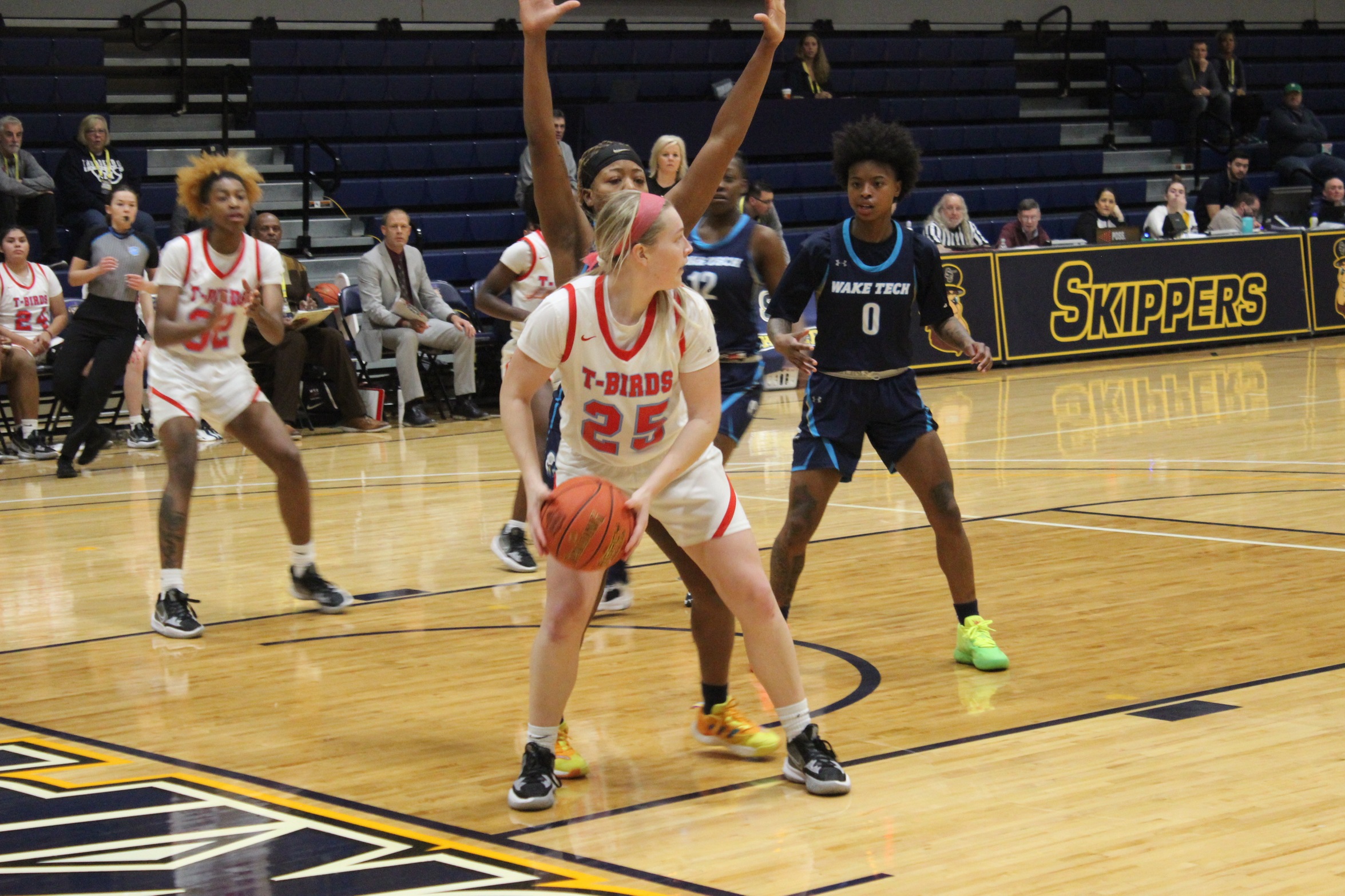 No. 6 Mesa Storms Back To Defeat No. 11 Wake Tech 65-50