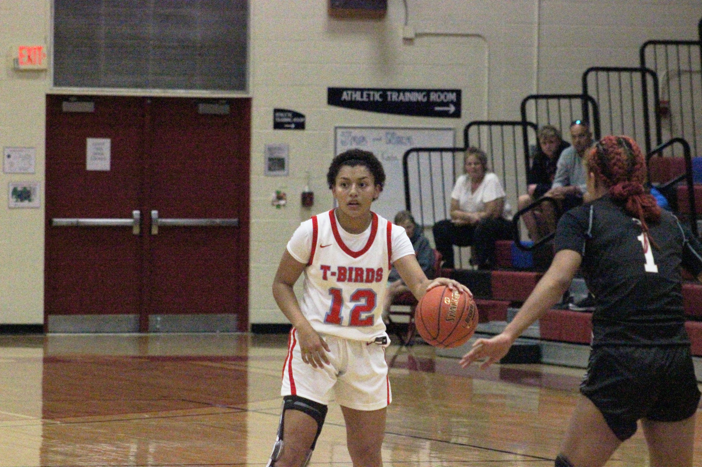 Women's Basketball Defeats CGCC, 82-65